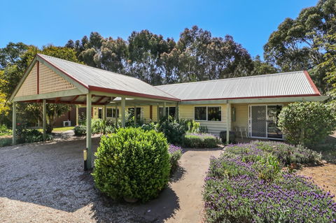 All Seasons Mansfield - Australian Destinations 3