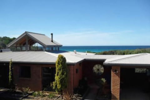 Sandpiper Ocean Cottages - Australian Destinations 1
