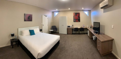 Sfera's Park Suites & Convention Centre - Australian Destinations 5