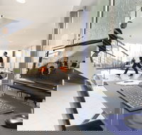 Ramada Encore by Wyndham Belconnen Canberra - Australian Destinations