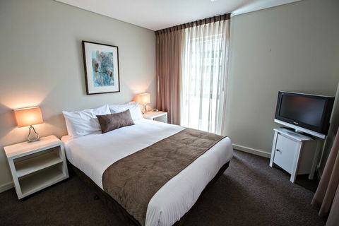 Adelaide DressCircle Apartments North Terrace - Australian Destinations 4