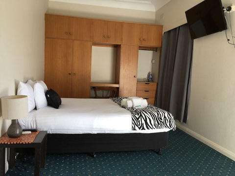 Nowra Motor Inn - Australian Destinations 5