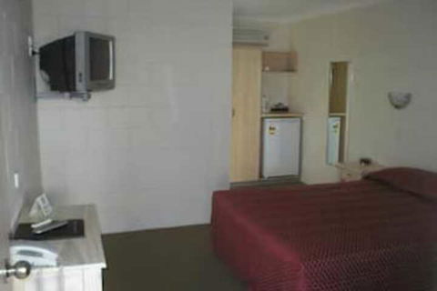 Nambour Lodge Motel - Australian Destinations 6