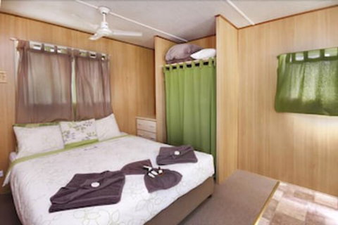 Mapleton Cabins & Caravan Park - Australian Destinations 3