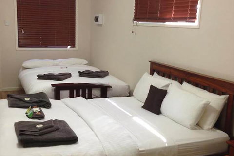 Mapleton Cabins & Caravan Park - Australian Destinations 1