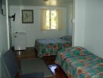 Hillcrest Guest House Cooktown - Australian Destinations 1