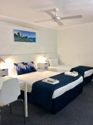 Blue Water Motel - Australian Destinations 6