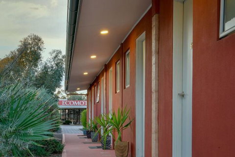 Crossroads Ecomotel - Australian Destinations 3