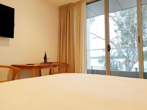 Nagambie Waterfront Motel - Australian Destinations 5