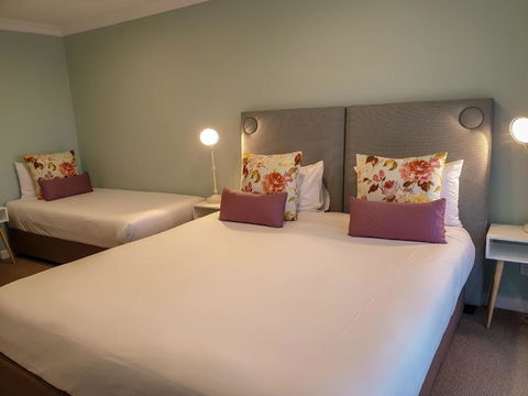 Nagambie Waterfront Motel - Australian Destinations 1