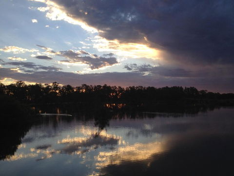 Nagambie Waterfront Motel - Australian Destinations 3