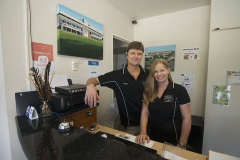 Cool Palms Motel - Australian Destinations 6