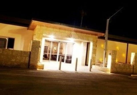 Newman Hotel - Australian Destinations 0