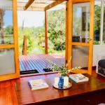 Nagoondie Studio - Australian Destinations 0