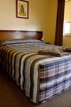 Isis Motel Scone - Australian Destinations 1