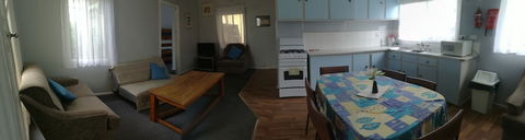 Anchorage Holiday Units - Australian Destinations 2