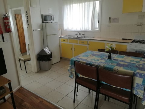 Anchorage Holiday Units - Australian Destinations 6