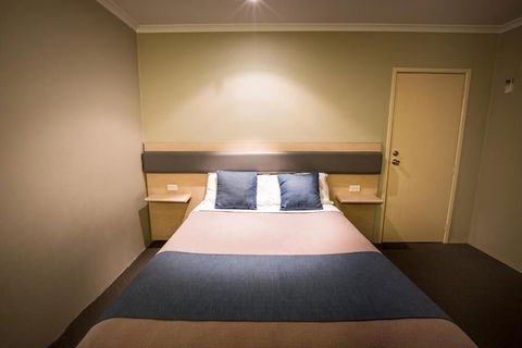 Lakeview Hotel Motel - Australian Destinations 1