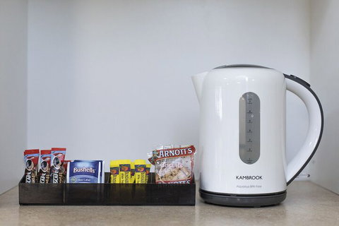 Cannonvale Reef Gateway Hotel - Australian Destinations 2