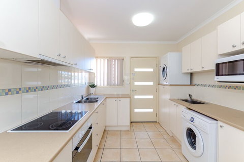 Como Apartments Gladstone - Australian Destinations 6