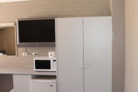 Canowindra Riverview Motel - Australian Destinations 3