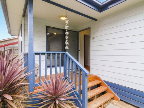 Demure Charm - Australian Destinations 6