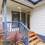 Demure Charm - Australian Destinations 0