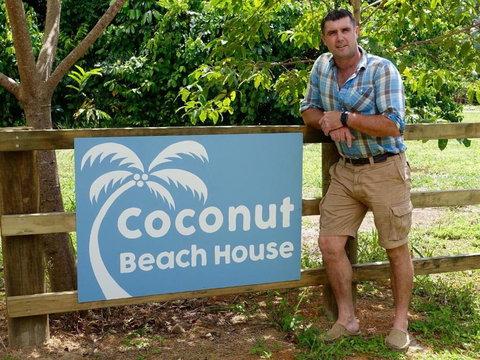 Coconut Beach House - Australian Destinations 5