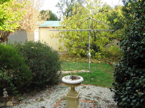 Cuddledoon Cottages Rutherglen - Australian Destinations 3