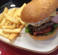 Drouin PizzaBurger Lounge - Australian Destinations