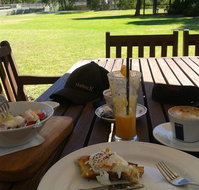 The Crossing Cafe