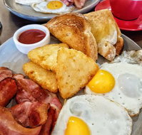 Caph's Restaurant  Cafe Bar - Australian Destinations