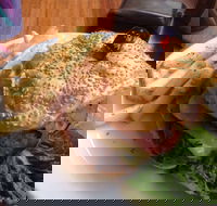 The Red Parrot Cafe - Australian Destinations