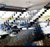 Pelican Waters Tavern - Caloundra - Australian Destinations