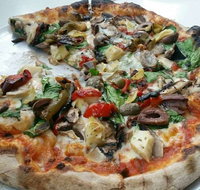 Louie's Pizza and Grill - Australian Destinations