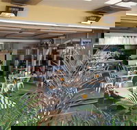 Caloundra Hotel - Australian Destinations