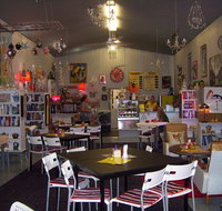 Noelene's Book Cafe - Australian Destinations