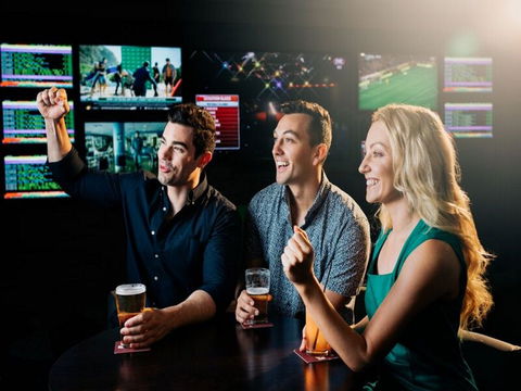 Steelers Leagues Club - Australian Destinations 1