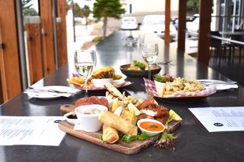 Grange Hotel Restaurant - Australian Destinations 0