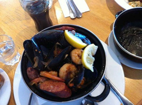 Henley Beach Hotel - Australian Destinations 0