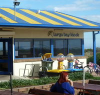 Largs Bay Kiosk - Australian Destinations