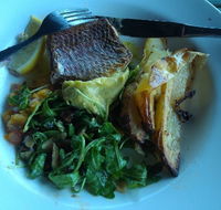 Dining at OReillys - Australian Destinations