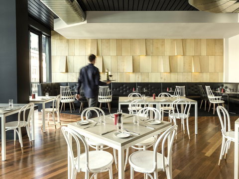 Ibis Adelaide - Australian Destinations 11