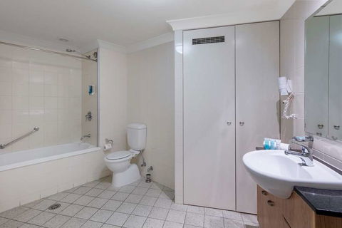 Nesuto Canberra Apartment Hotel - Australian Destinations 5