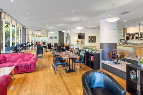 Nesuto Canberra Apartment Hotel - Australian Destinations 7