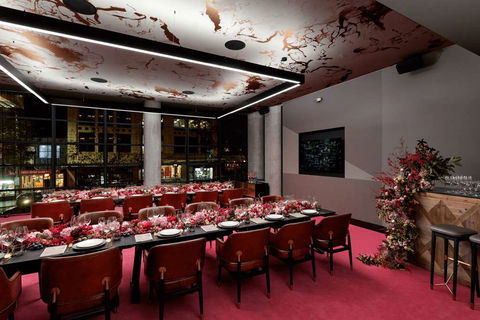 QT Melbourne - Australian Destinations 8