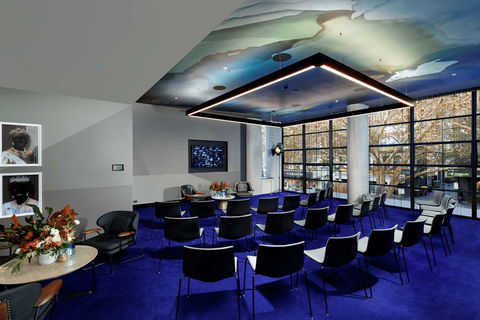 QT Melbourne - Australian Destinations 9