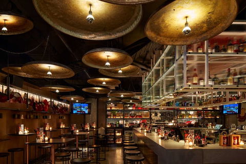 QT Melbourne - Australian Destinations 11