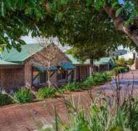 Quality Suites Banksia Gardens - Australian Destinations