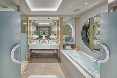 Crown Towers Melbourne - Australian Destinations 6